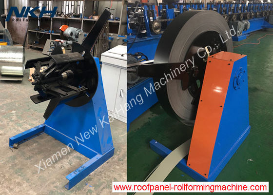 شراء 12-15m / min المعدات المساعدة Uncoiler Rack لأعلى قبعة / باتن 12 شهرا الضمان online manufacture