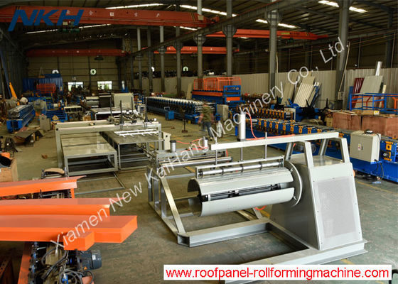 شراء الصفائح المعدنية 0.3 - 1.0 * 1250 مم خط آلة حز الفولاذ مع إعادة اللف online manufacture